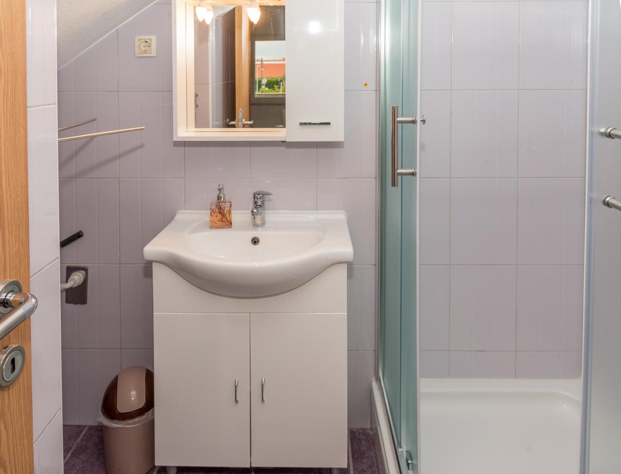 Studio Apartment Nin Extérieur photo