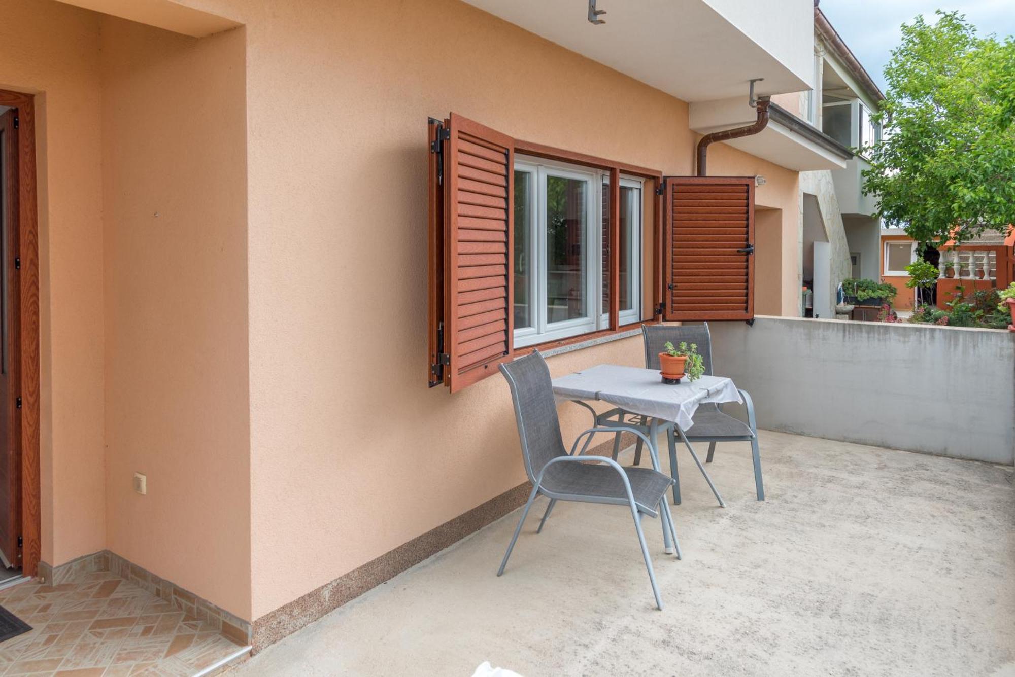 Studio Apartment Nin Extérieur photo
